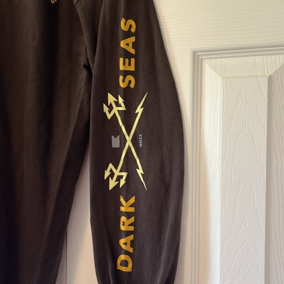 Men’s size M long sleeve - Picture 3 of 7